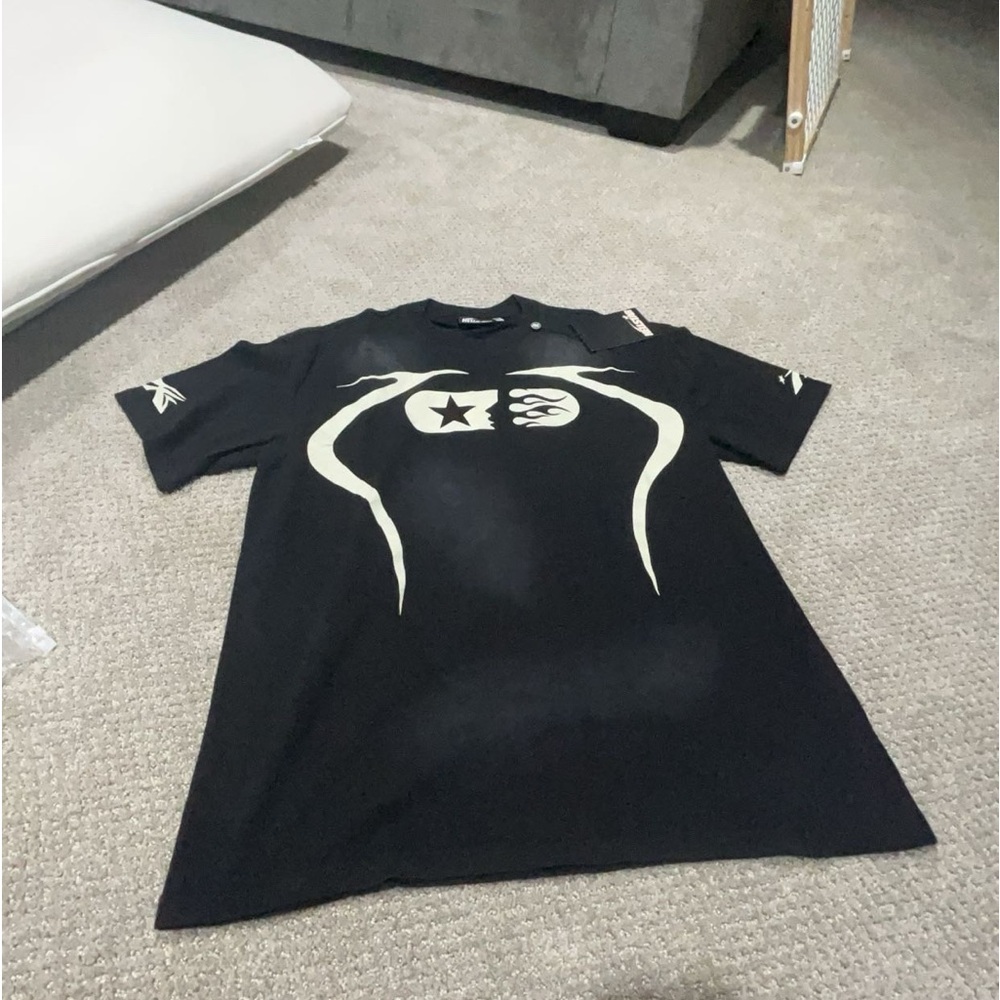 Hellstar sport tee